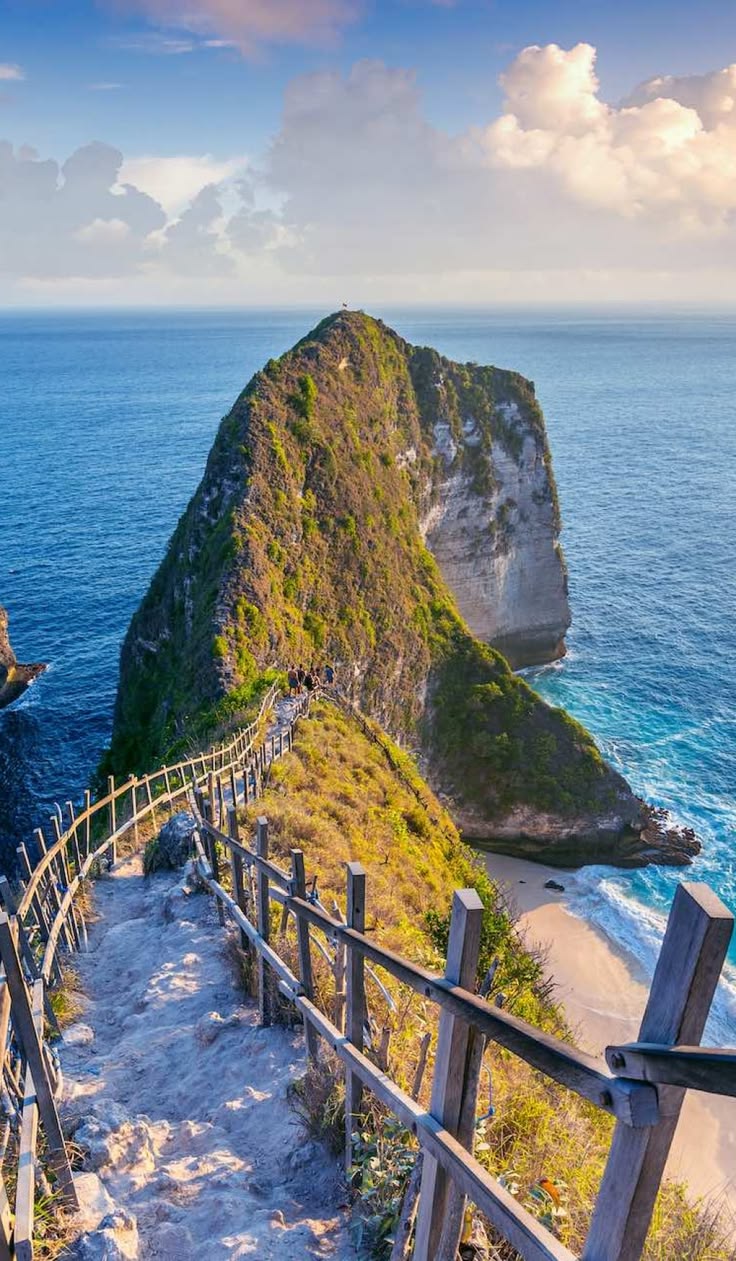 Nusa Penida Island Tour: Kelingking Cliff, Angel’s Billabong, Broken Beach, Crystal Bay and local lunch.